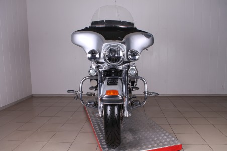 Harley-Davidson FLHTCI Electra Glide Classic в Москве