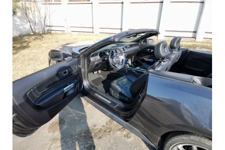 Ford Mustang VI Cabrio (Рестайлинг) в Москве