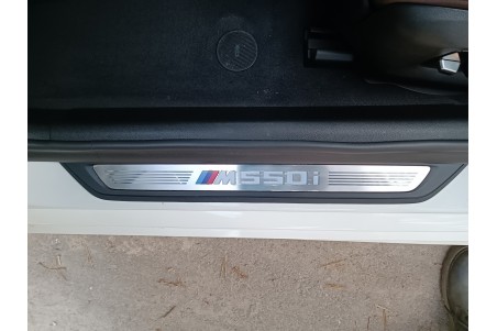 BMW M550i xDrive в Москве